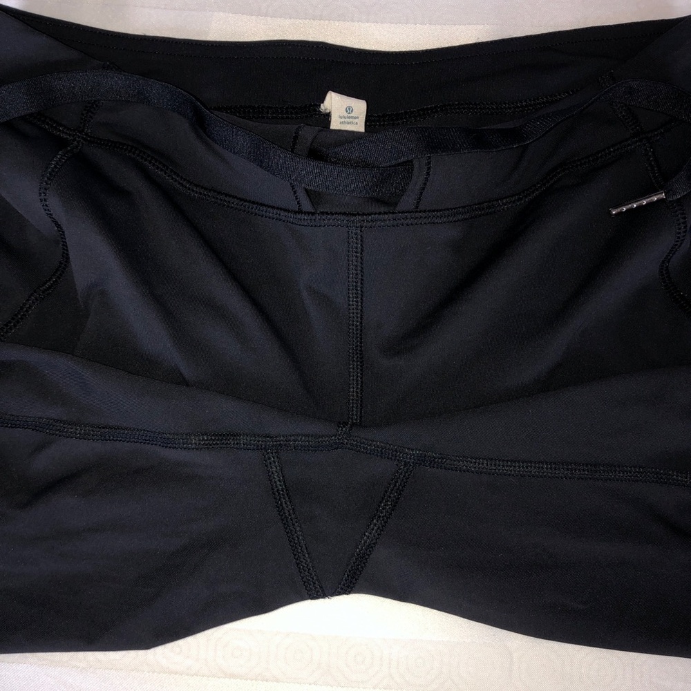 Lululemon Cropped Legging - Picture 4 of 9